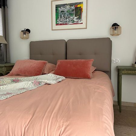 Bed and Breakfast Au Ciel Etoile Кастійон-дю-Гар Екстер'єр фото