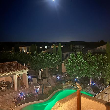 Bed and Breakfast Au Ciel Etoile Кастійон-дю-Гар Екстер'єр фото
