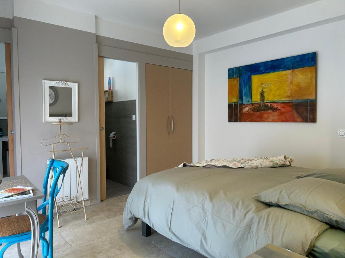 Bed and Breakfast Au Ciel Etoile Кастійон-дю-Гар Екстер'єр фото