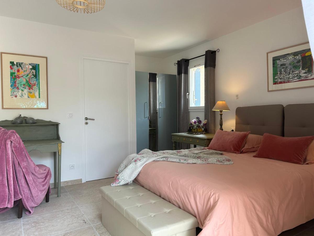 Bed and Breakfast Au Ciel Etoile Кастійон-дю-Гар Екстер'єр фото