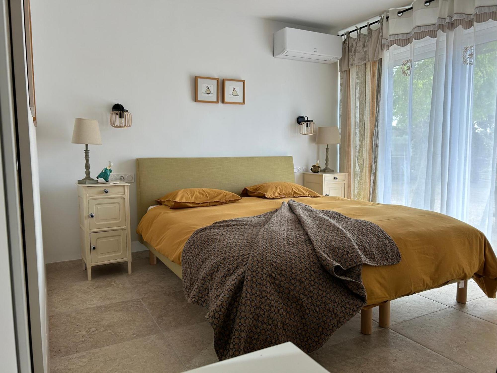 Bed and Breakfast Au Ciel Etoile Кастійон-дю-Гар Екстер'єр фото